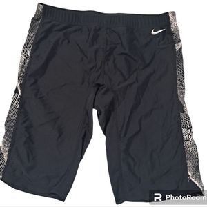 black cycling shorts nike